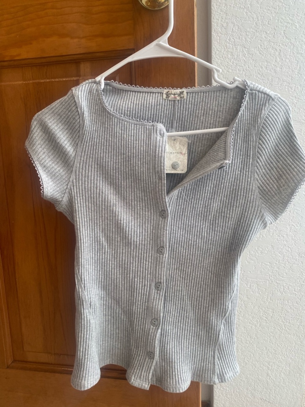 [NWT]Free People Gray Ribbed Button-Front Short Sleeve Top